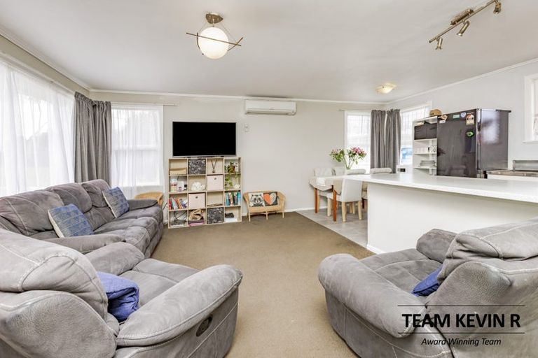 Photo of property in 67 Orion Street, Papakura, 2110