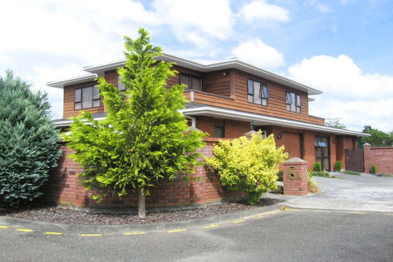 Photo of property in 5 California Drive, Totara Park, Upper Hutt, 5018