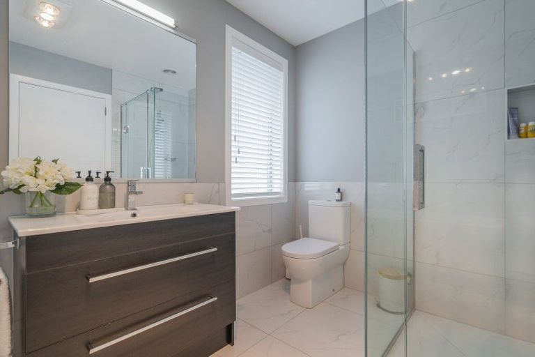 Photo of property in 7 Ronomor Place, Whitianga, 3510