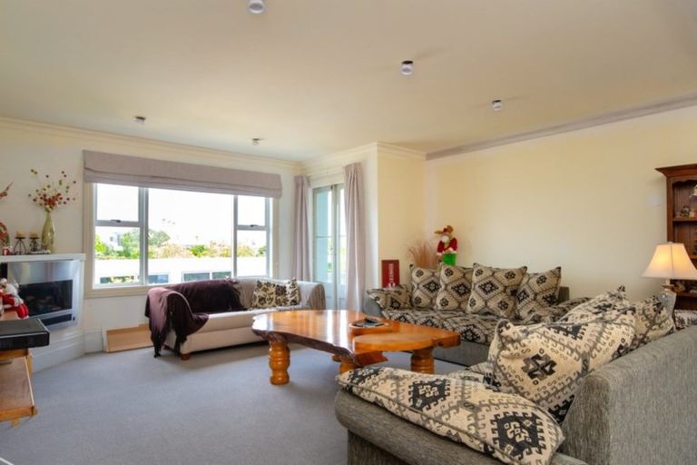 Photo of property in 7 Sealy Road, Bluff Hill, Napier, 4110