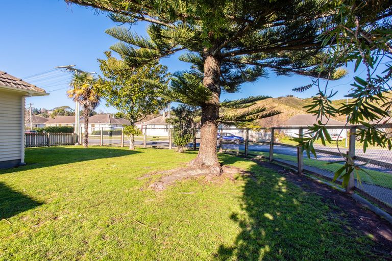 Photo of property in 24 Glasgow Crescent, Kaiti, Gisborne, 4010