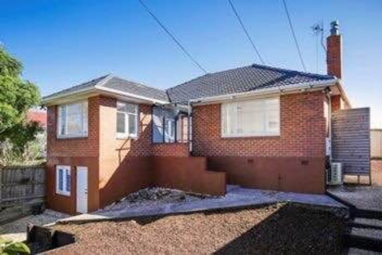 Photo of property in 25 Bolton Street, Blockhouse Bay, Auckland, 0600