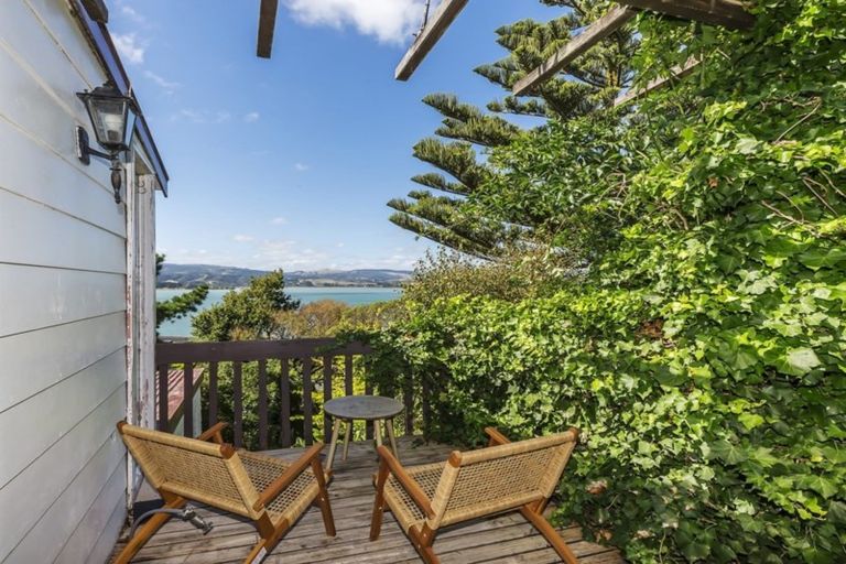 Photo of property in 30 Mana View Road, Paremata, Porirua, 5026