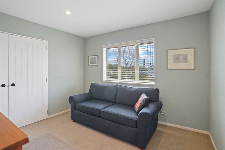 Photo of property in 16a Hadlow Place, Burnside, Christchurch, 8041