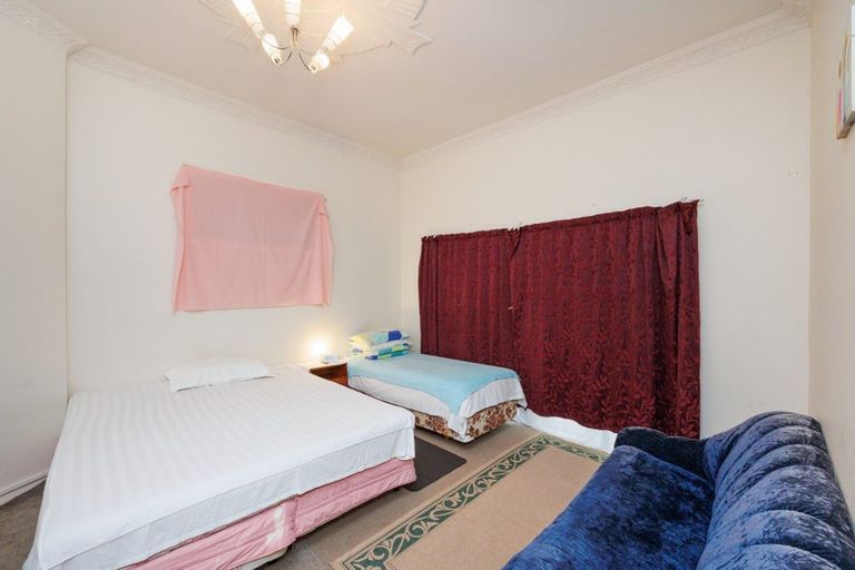 Photo of property in 8 Ranfurly Street, Hokowhitu, Palmerston North, 4410