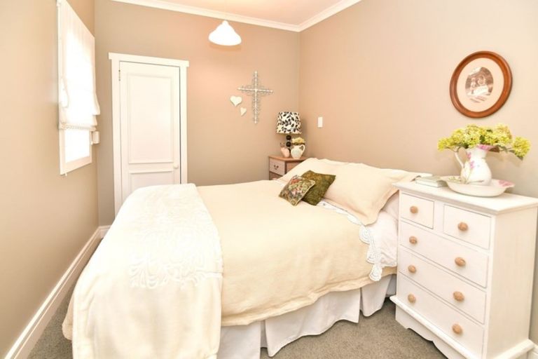 Photo of property in 260 Wade River Road, Wade Heads, Whangaparaoa, 0932