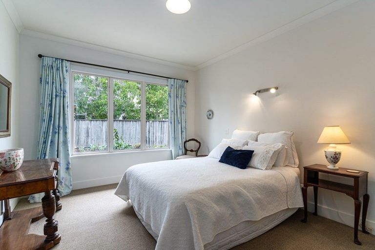 Photo of property in 3 Caccia Birch Lane, Hokowhitu, Palmerston North, 4410