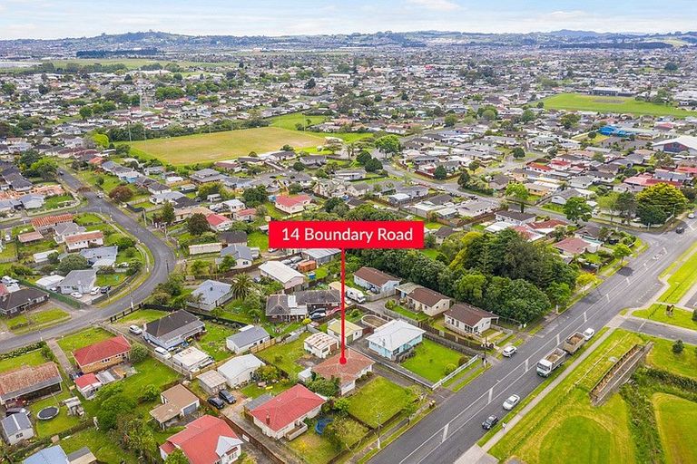 Photo of property in 14 Boundary Road, Clover Park, Auckland, 2019