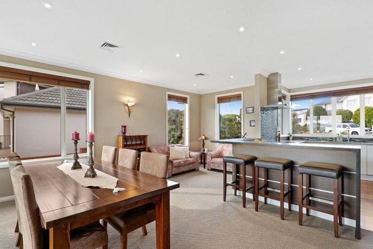 Photo of property in 6 Stonewall Place, Huntsbury, Christchurch, 8022