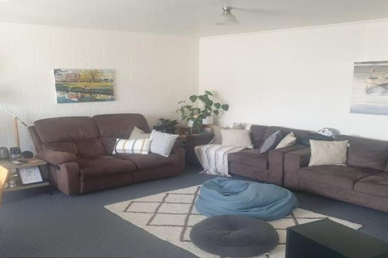 Photo of property in 11 Donald Street, Regent, Whangarei, 0112