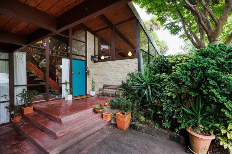 Photo of property in 9 Belmont Place, Terrace End, Palmerston North, 4410