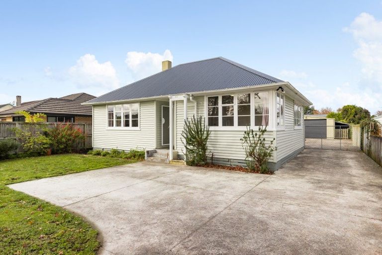 Photo of property in 82 Holland Road, Fairfield, Hamilton, 3214