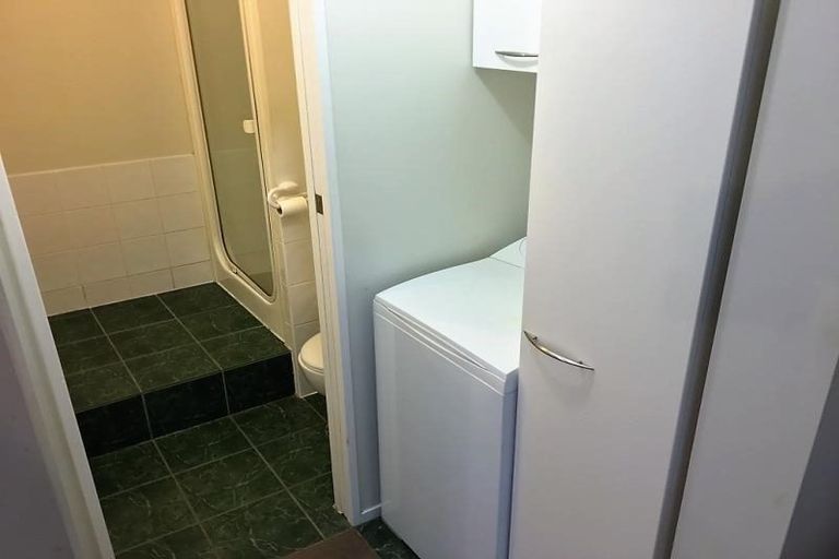 Photo of property in 4 Freshney Place, Hillpark, Auckland, 2102