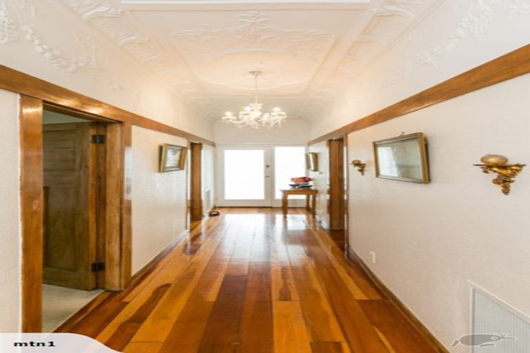 Photo of property in 7 Winifred Street, Napier South, Napier, 4110