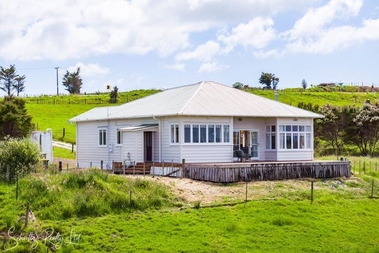 Photo of property in 1713 State Highway 12, Paparoa, 0571