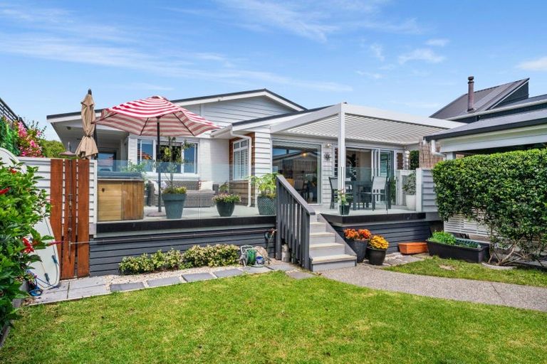 Photo of property in 932a Papamoa Beach Road, Papamoa Beach, Papamoa, 3118