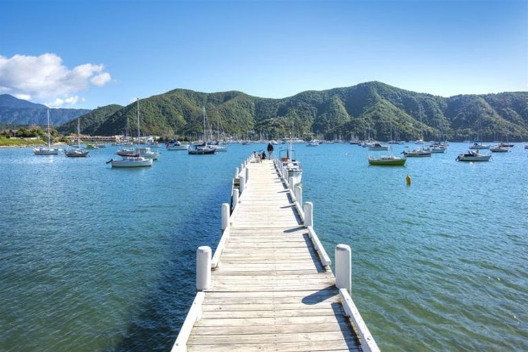 Photo of property in 3/45 Beach Road, Waikawa, Picton, 7220