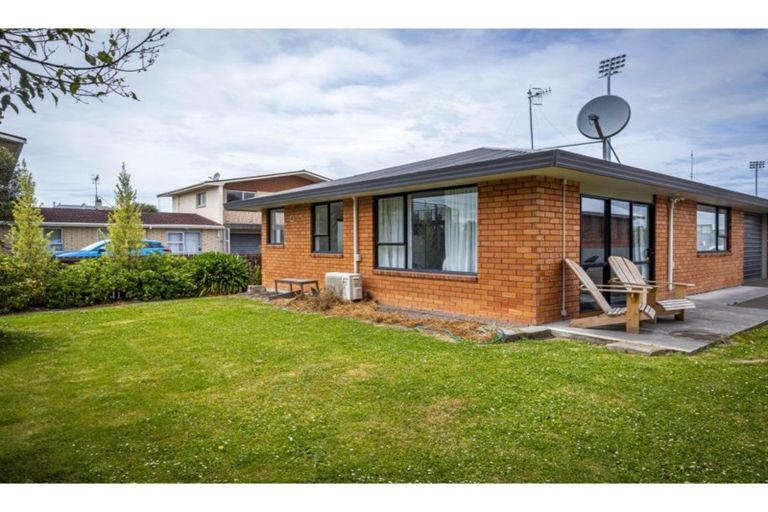 Photo of property in 2/347 Church Street, West End, Timaru, 7910