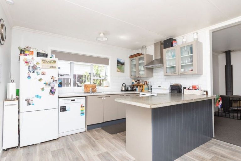 Photo of property in 33 Tennyson Street, Dannevirke, 4930