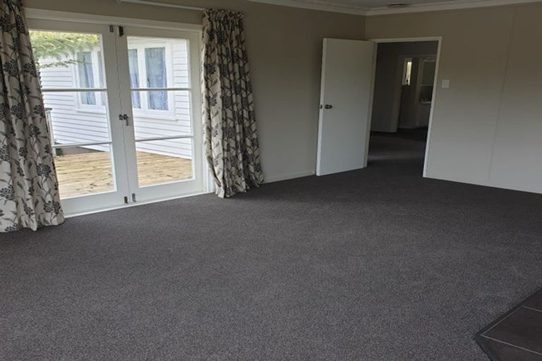 Photo of property in 131b Queen Street, Waiuku, 2123