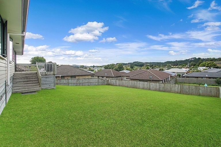 Photo of property in 7a Mcgowan Rise, Tuakau, 2121