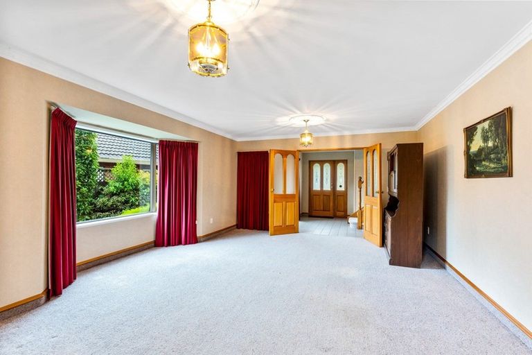 Photo of property in 26 Comeskey Grove, Elderslea, Upper Hutt, 5018