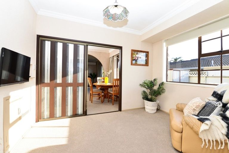 Photo of property in 16 Cattanach Street, St Andrews, Hamilton, 3200