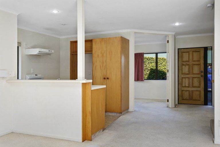 Photo of property in 124 Te Heuheu Street, Taupo, 3330
