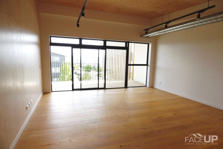 Photo of property in 12/165 Hobsonville Point Road, Hobsonville, Auckland, 0616