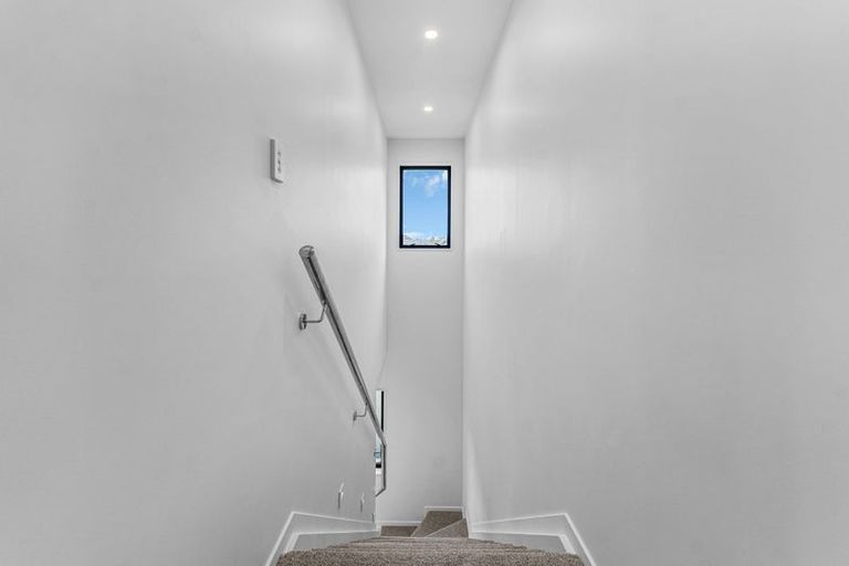 Photo of property in 22b Justamere Place, Weymouth, Auckland, 2103