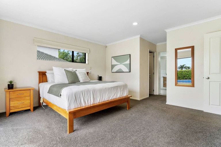 Photo of property in 36a Westerham Drive, Dannemora, Auckland, 2016