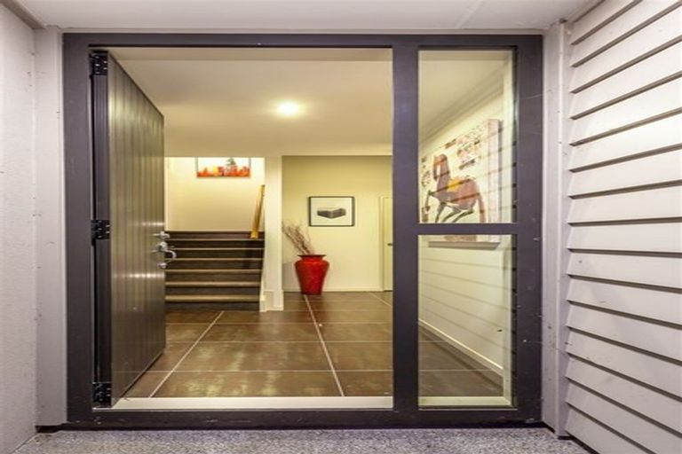 Photo of property in 19 Farnol Street, Hillsborough, Auckland, 1042