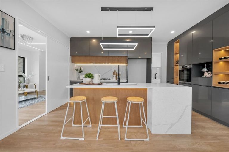 Photo of property in 1 Hing Street, Flat Bush, Auckland, 2019