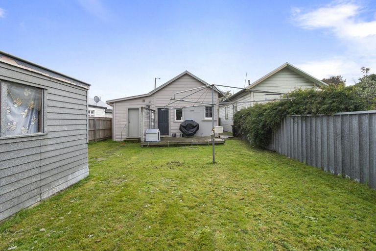 Photo of property in 412 Featherston Street, Palmerston North, 4414