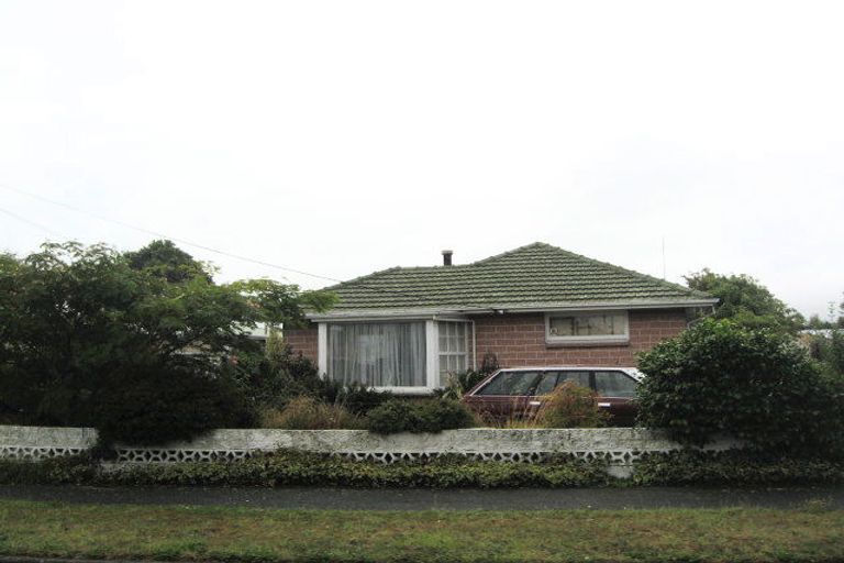 Photo of property in 10 Strathfield Avenue, Dallington, Christchurch, 8061