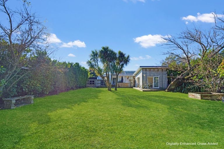 Photo of property in 11 Rutherford Road, Marewa, Napier, 4110