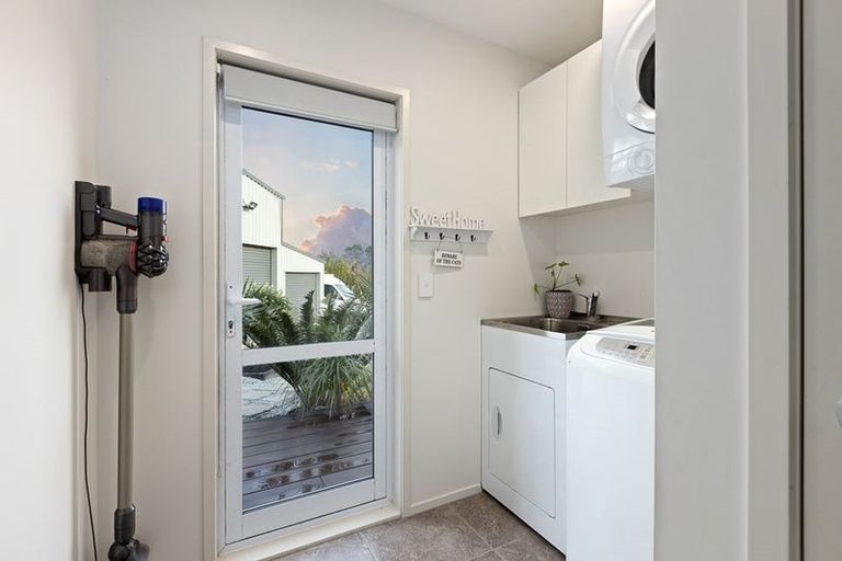 Photo of property in 212 Mainland Road, Kaipara Flats, Warkworth, 0984