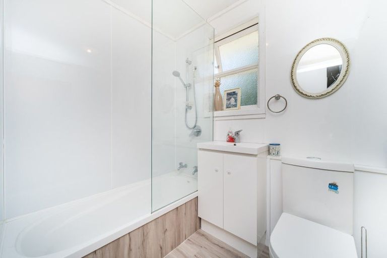 Photo of property in 10 Denbigh Place, Awapuni, Palmerston North, 4412