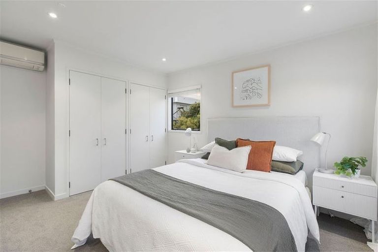 Photo of property in 2/25 Onepoto Road, Hauraki, Auckland, 0622