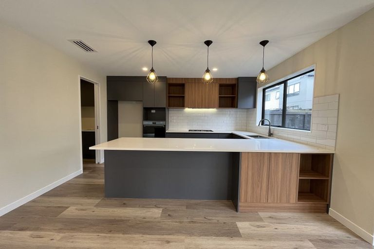 Photo of property in 13 Babos Avenue, Kumeu, 0810