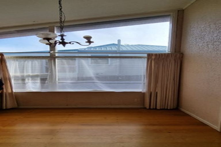 Photo of property in 27 Morton Avenue, Forrest Hill, Auckland, 0620