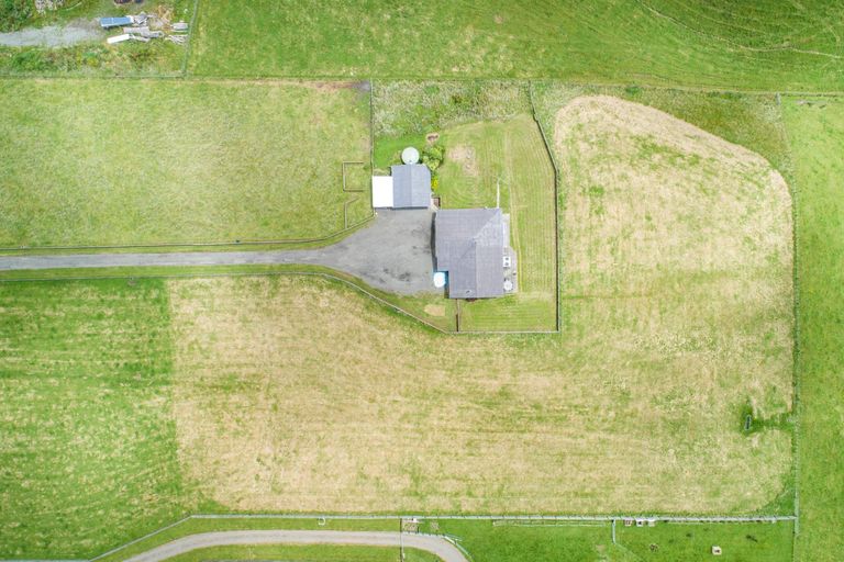 Photo of property in 218 Taipo Road, Rongotea, Palmerston North, 4476