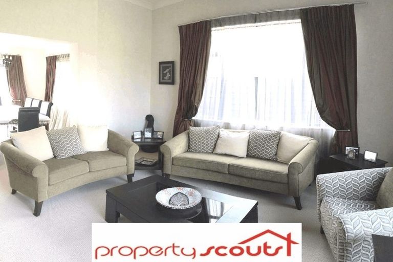 Photo of property in 49 Carousel Crescent, East Tamaki Heights, Auckland, 2016