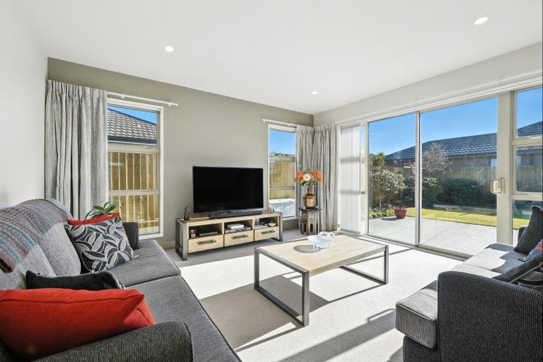 Photo of property in 180 Northbrook Road, Rangiora, 7400