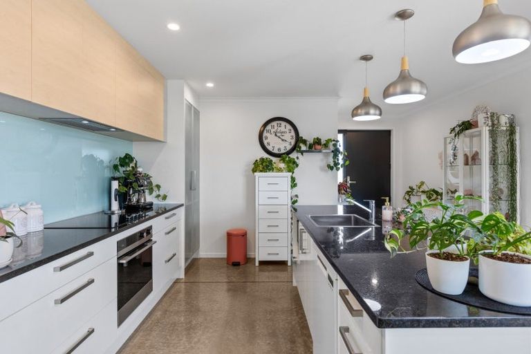 Photo of property in 14 Tangaroa Street, Waitara, 4320