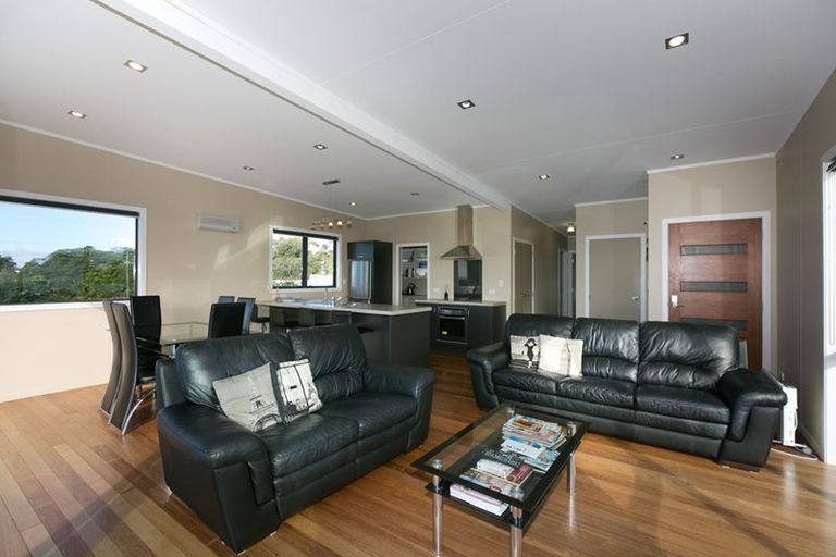 Photo of property in 20 Motukari Place, Onaero, Waitara, 4383