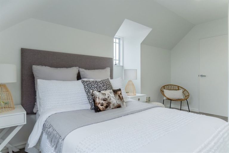 Photo of property in 99a Avonhead Road, Avonhead, Christchurch, 8042