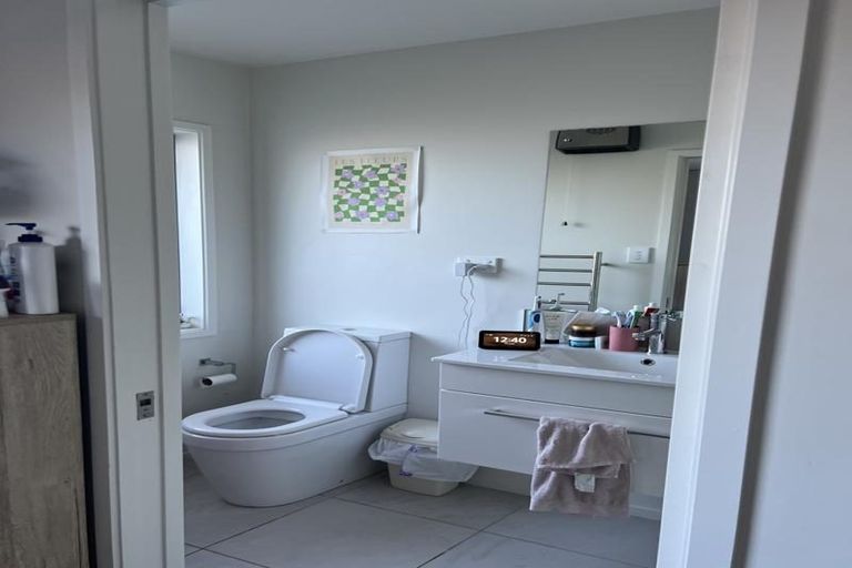 Photo of property in 10 Echelon Drive, Wigram, Christchurch, 8042