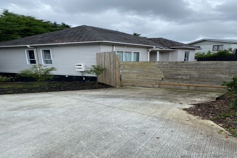 Photo of property in 34b Toru Street, Te Atatu Peninsula, Auckland, 0610