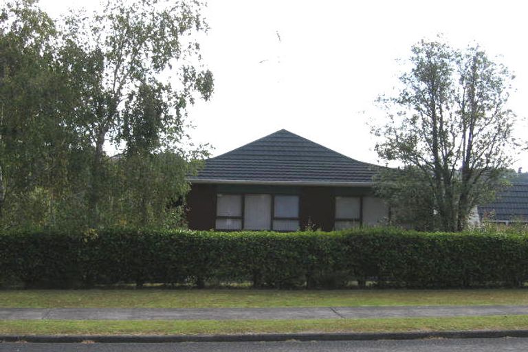 Photo of property in 35 Stapleford Crescent, Browns Bay, Auckland, 0630